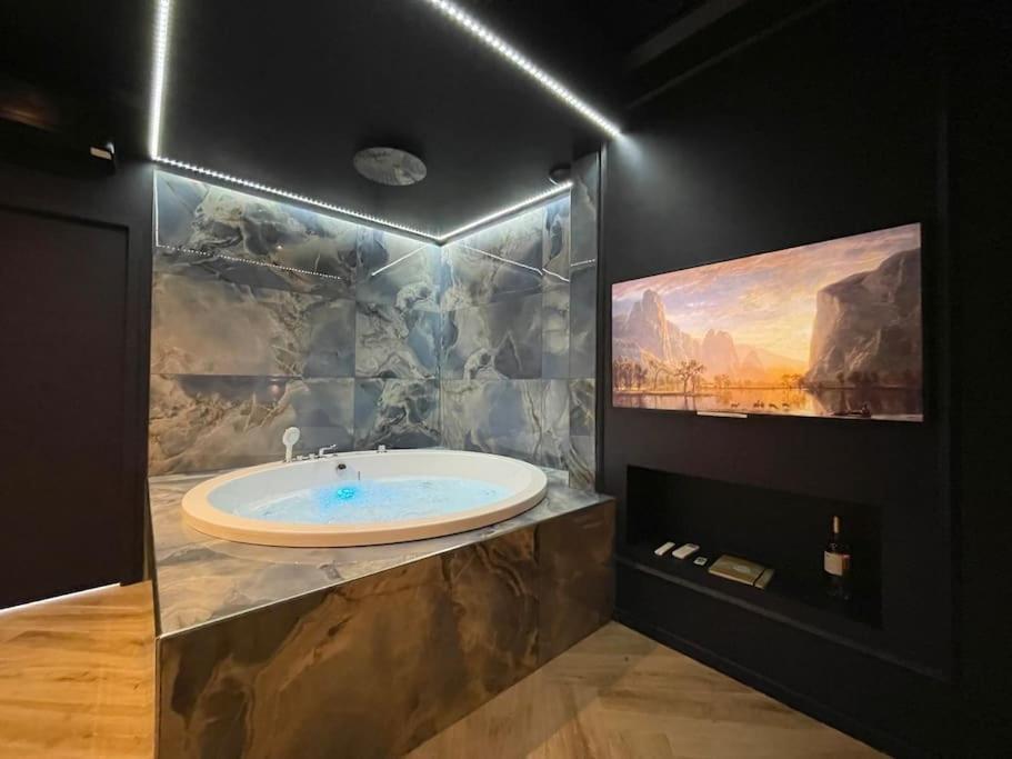 Myinsolite-L'Onyx Vauvert Exterior foto